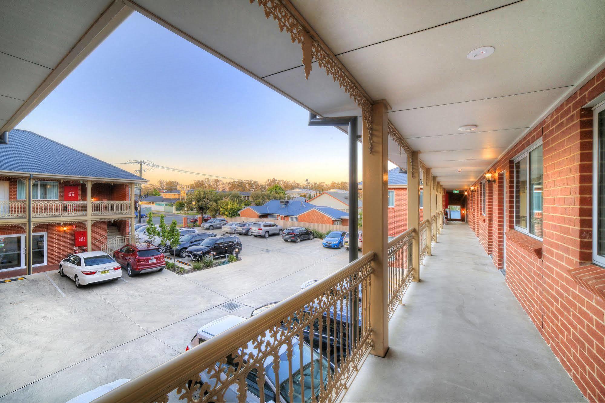 เบสต์ เวสเทิร์น พลัส โบลตัน ออน เดอะพาร์ค Motel วักกาวักกา ภายนอก รูปภาพ